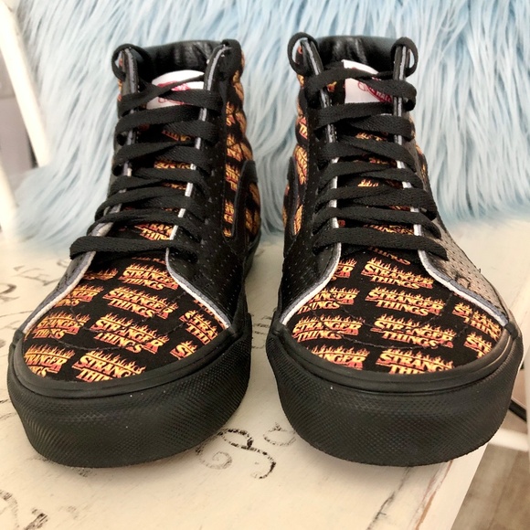 𝅺Vans X Stranger Things, Collab, Off The Wall, High Top Sneakers, Customs, 7.5 - Picture 5 of 14